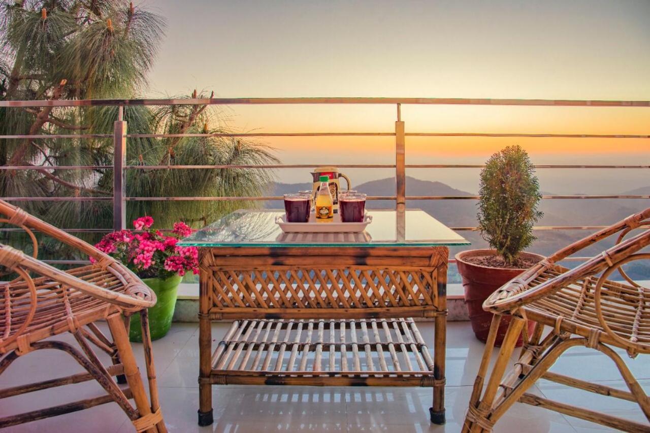 Himalyan Basera I Pvt Balcony I Serviced Apt I By Exotic Stays Kasauli Eksteriør bilde