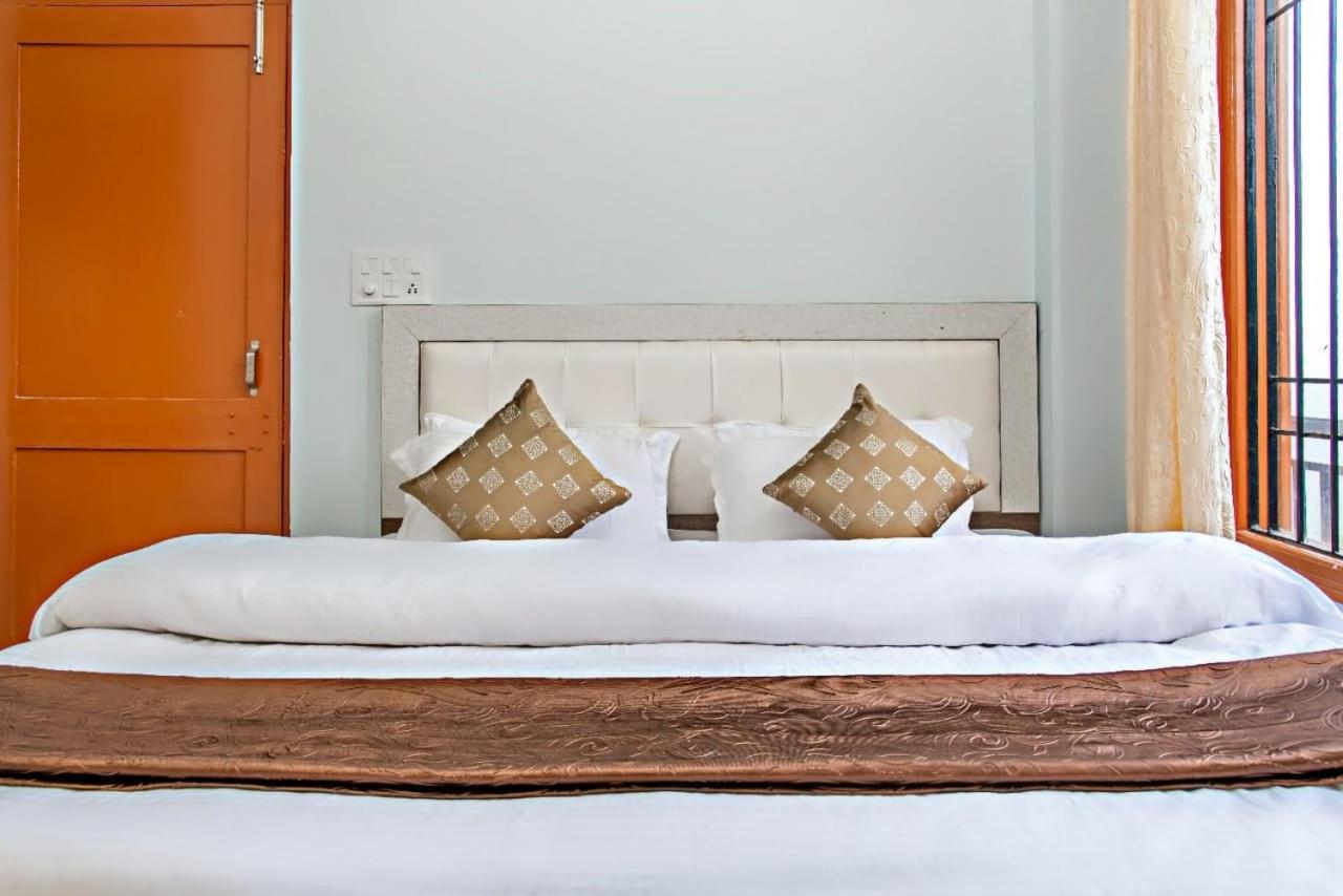 Himalyan Basera I Pvt Balcony I Serviced Apt I By Exotic Stays Kasauli Eksteriør bilde